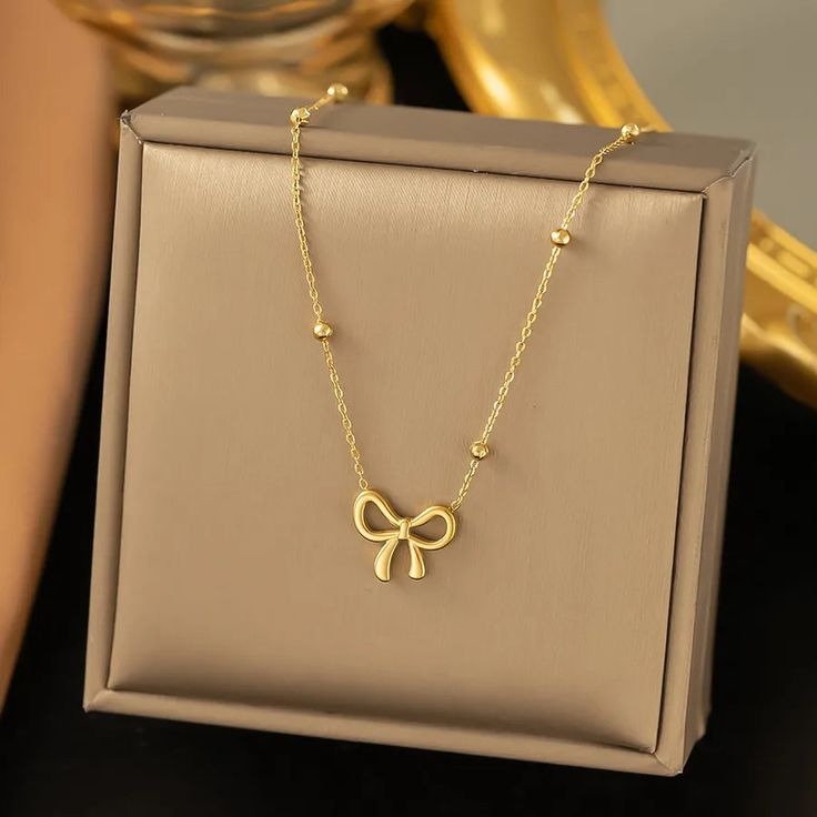 Minimal Bow Necklace